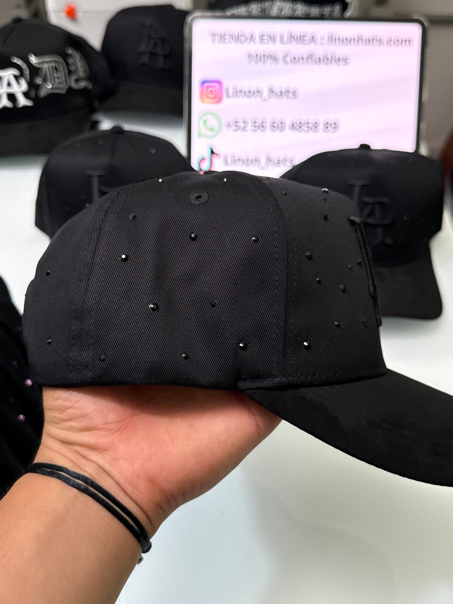 Dandy Triple Black (LÍNEA DE ARRUGA)